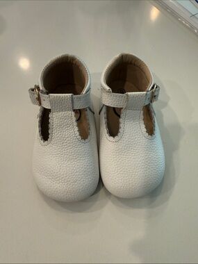 Little Love Bug T Bar white